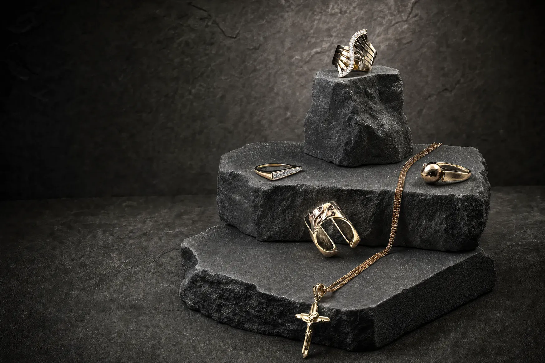 Fine jewellery composition by Robert Stephen Design